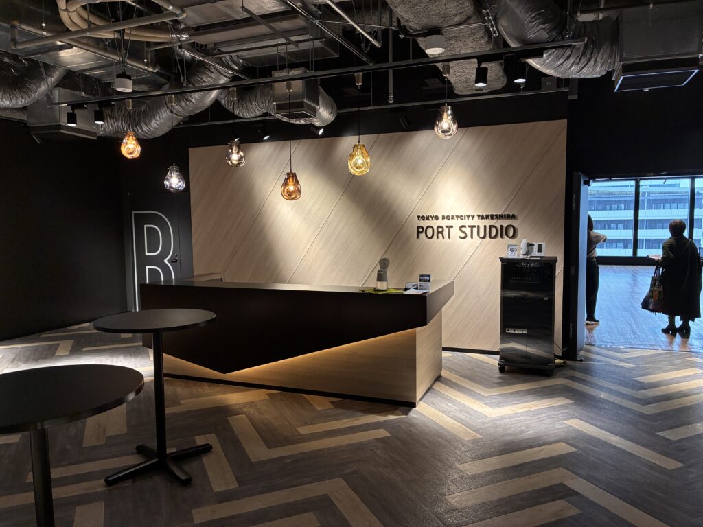 会場(竹芝ポートホール)の様子